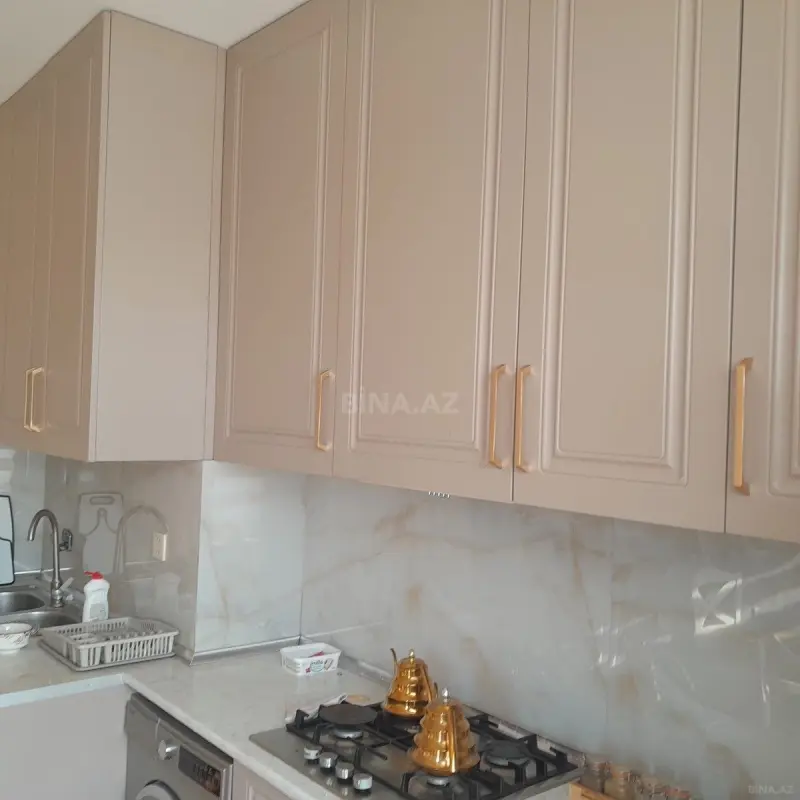 Kirayə verilir 3 otaqlı mənzil 117 m²