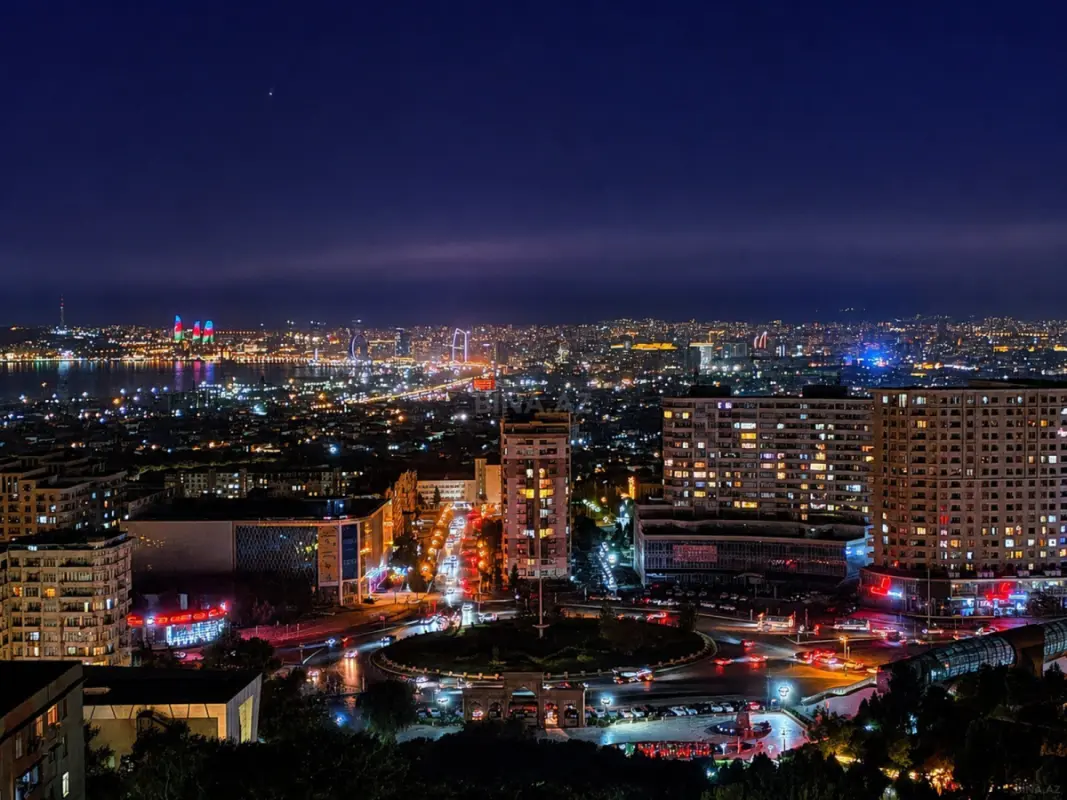 Satılır 3 otaqlı mənzil 105 m²
