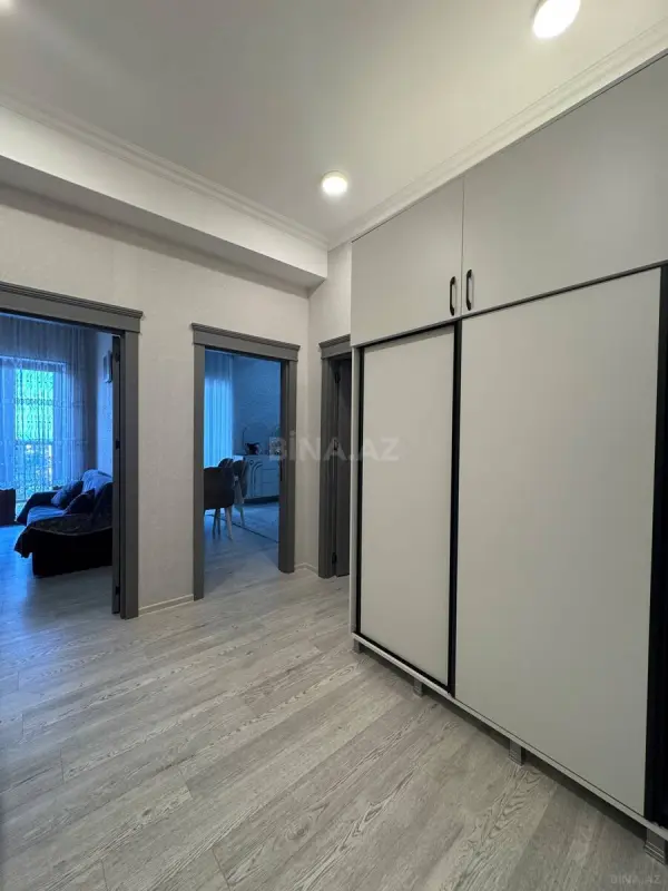 Kirayə verilir 2 otaqlı mənzil 90 m²