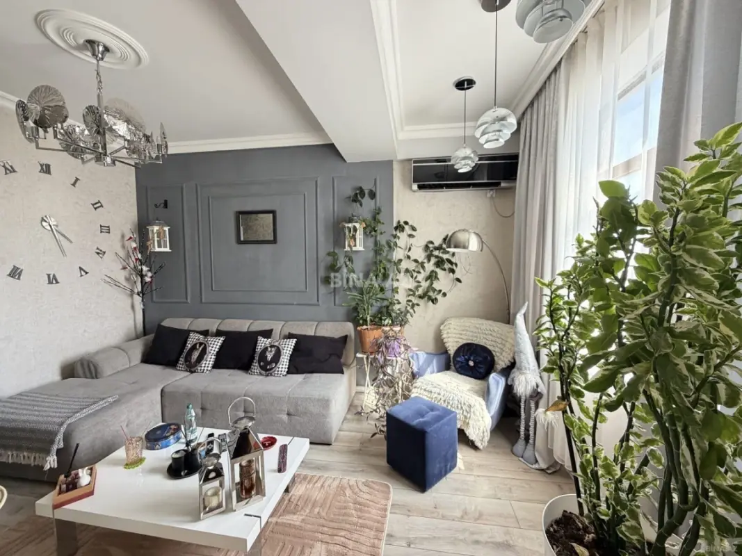 Satılır 2 otaqlı mənzil 45 m²