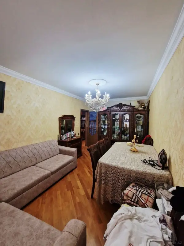 Satılır 3 otaqlı mənzil 110 m²