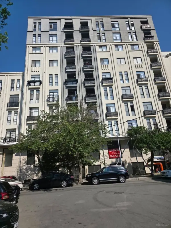 Satılır 2 otaqlı mənzil 78 m²