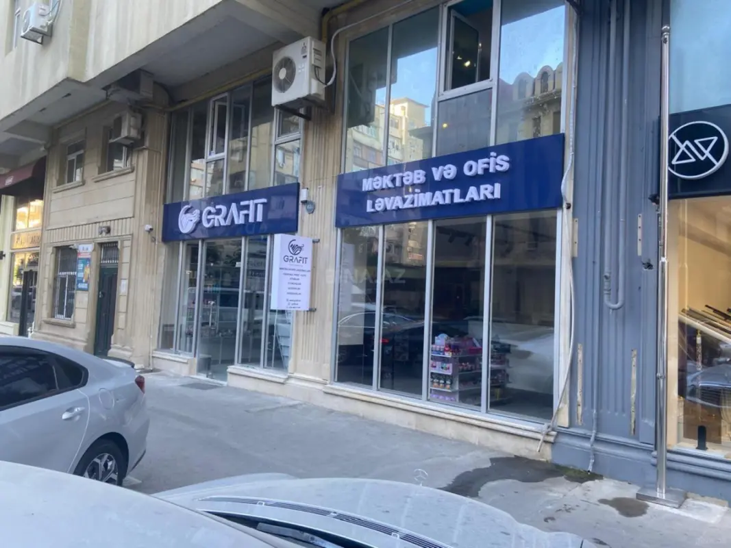 Satılır obyekt 180 m²