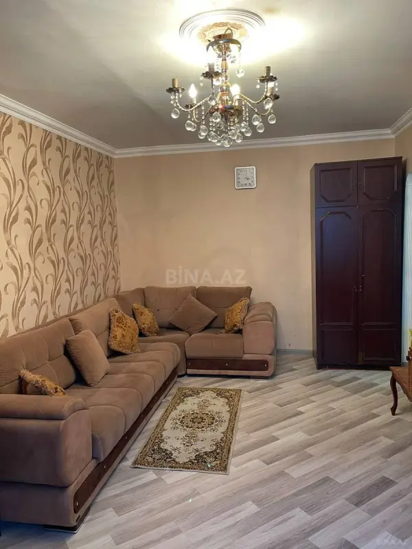 Satılır 2 otaqlı mənzil 72 m²