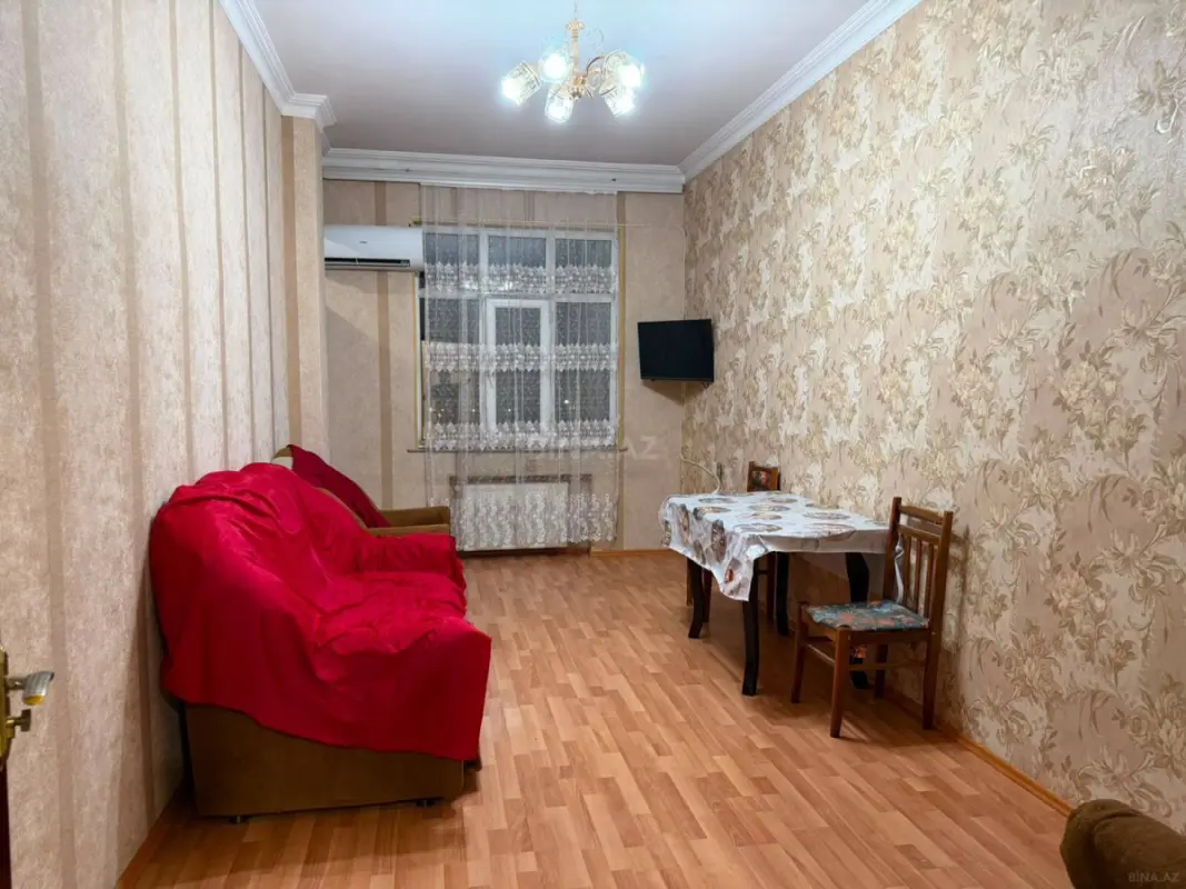 Kirayə verilir 2 otaqlı mənzil 65 m²
