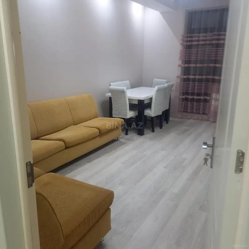 Kirayə verilir 2 otaqlı mənzil 52 m²