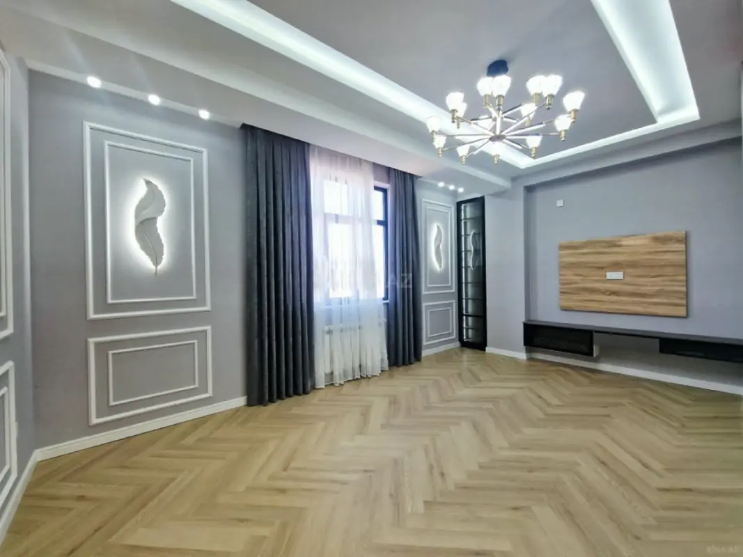 Satılır 2 otaqlı mənzil 77 m²