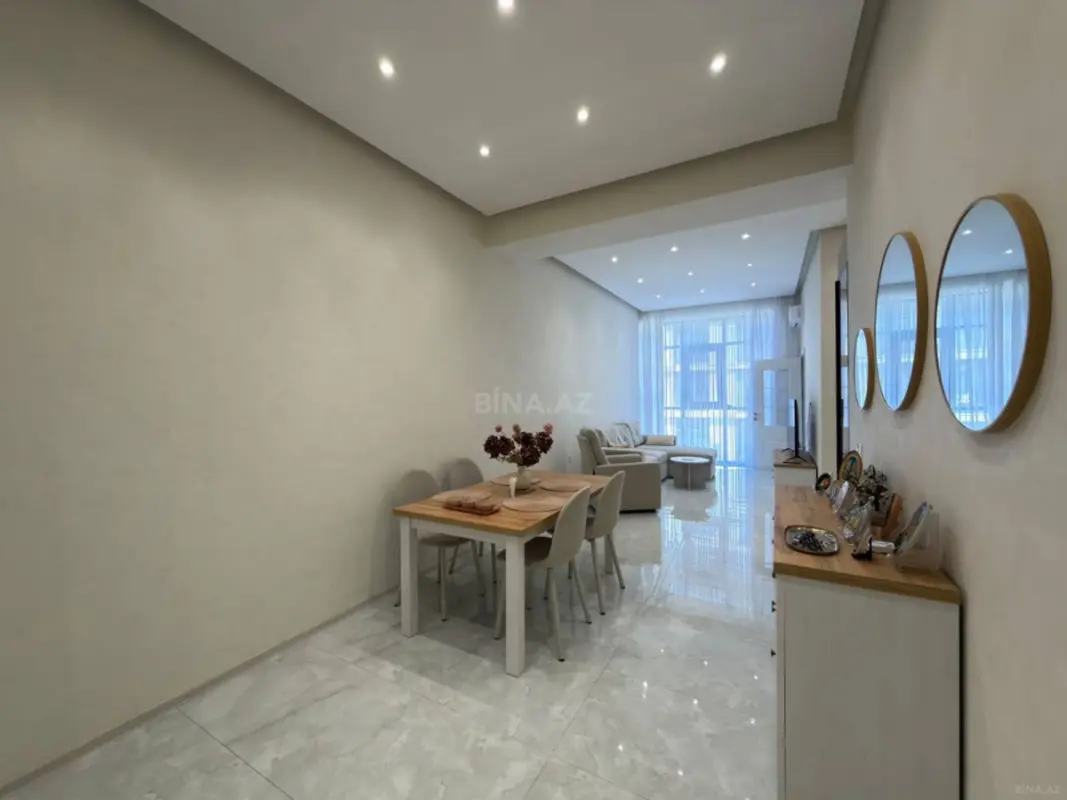 Satılır 2 otaqlı mənzil 74 m²