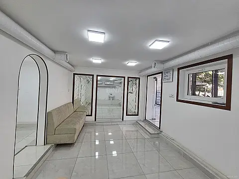 Kirayə verilir obyekt 80 m² — Bakı, 8-ci mikrorayon 80.00 m²