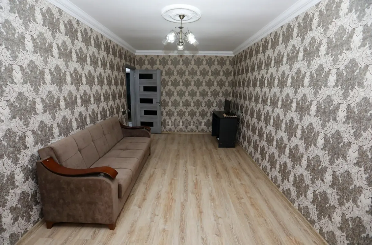 Satılır 3 otaqlı mənzil 60 m²
