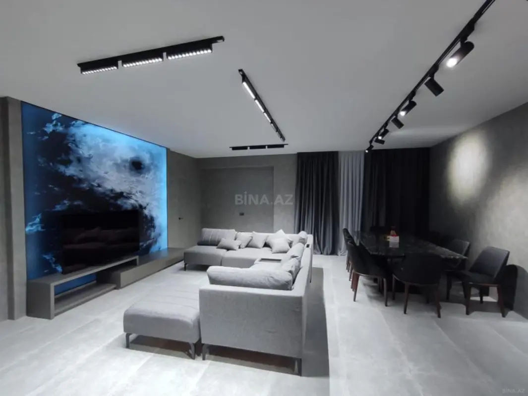 Satılır 3 otaqlı mənzil 148 m²