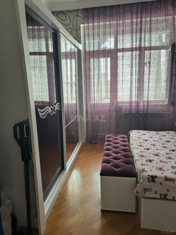 Satılır 3 otaqlı mənzil 110 m²