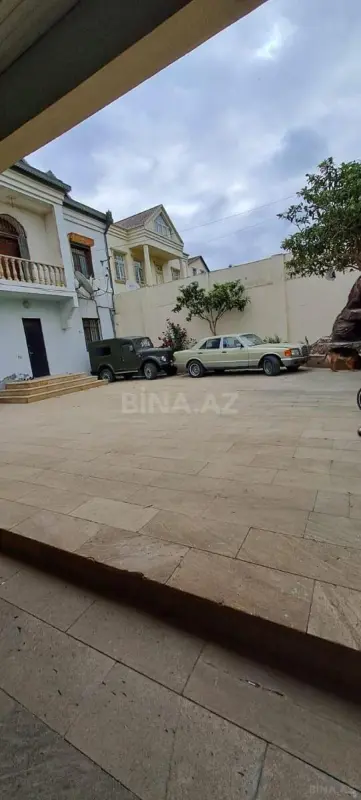 Kirayə verilir 6 otaqlı həyət evi 270 m²