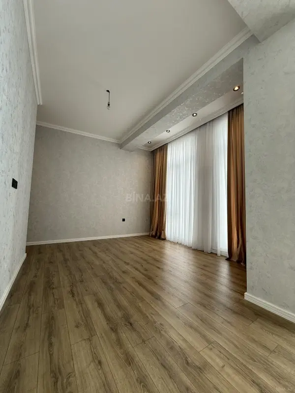 Satılır 3 otaqlı mənzil 96 m²