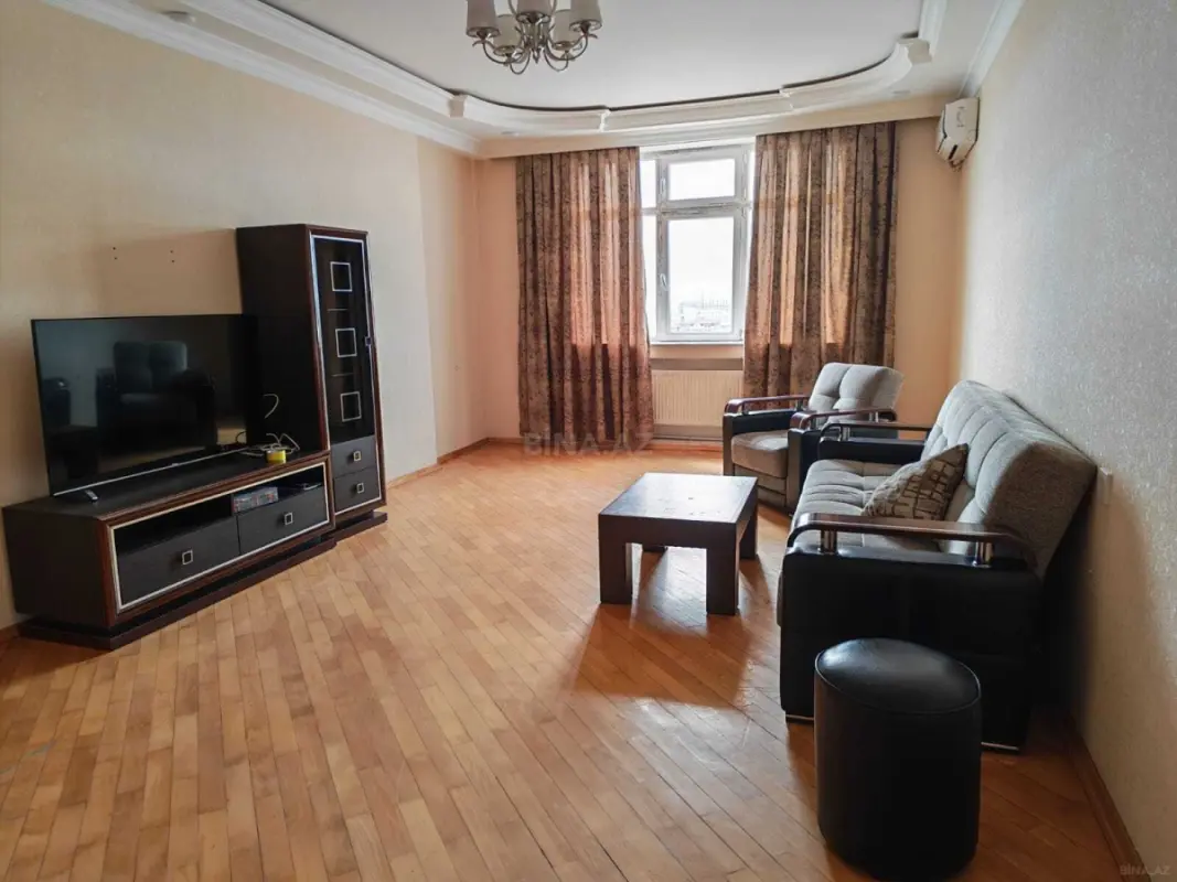 Kirayə verilir 3 otaqlı mənzil 100 m²
