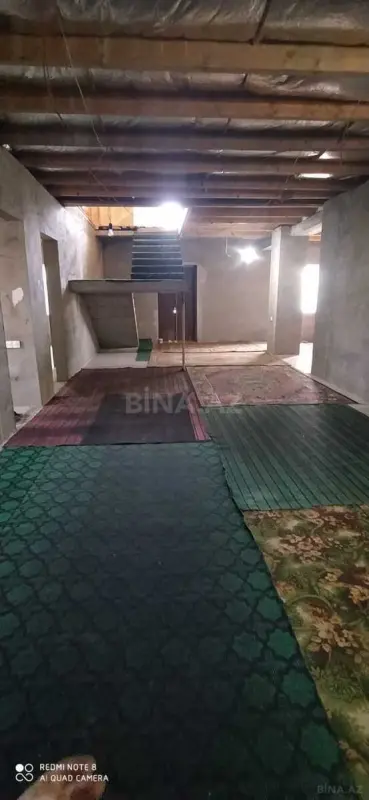 Satılır 5 otaqlı mənzil 340 m²