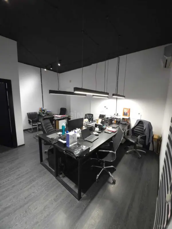 Kirayə verilir obyekt 160 m²