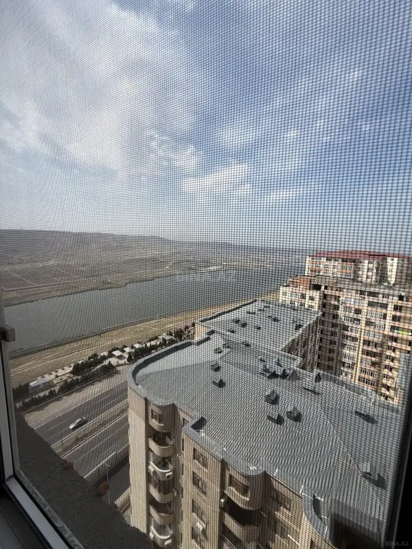 Satılır 3 otaqlı mənzil 95 m²