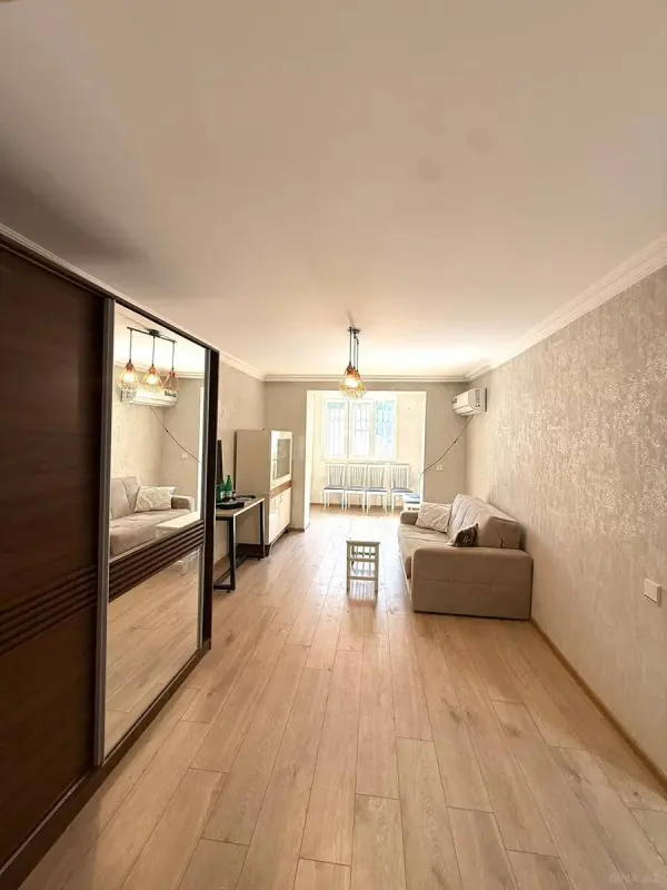 Satılır 2 otaqlı mənzil 55 m²