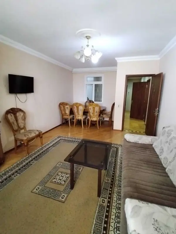 Satılır 3 otaqlı mənzil 92 m²