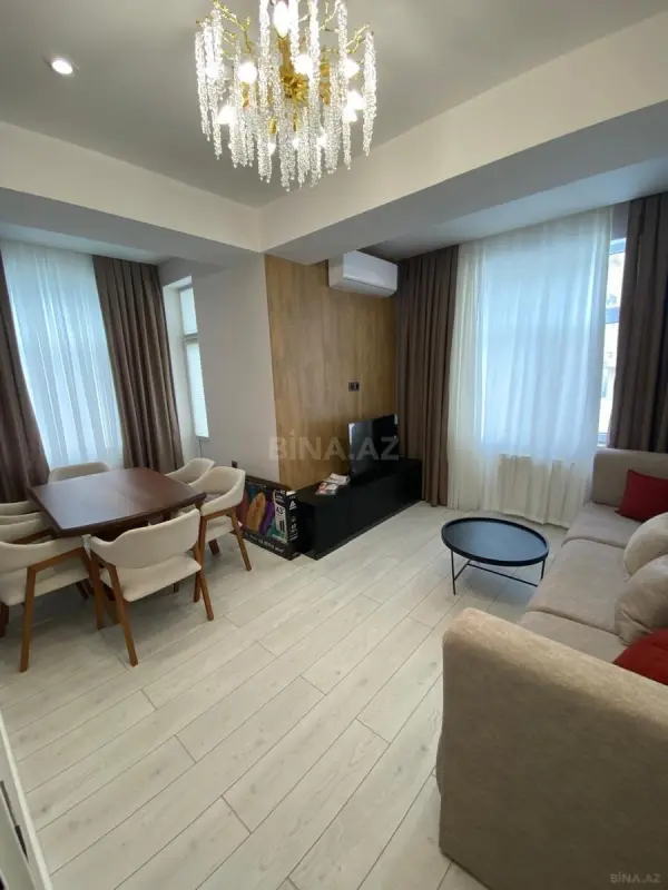 Kirayə verilir 3 otaqlı mənzil 110 m²