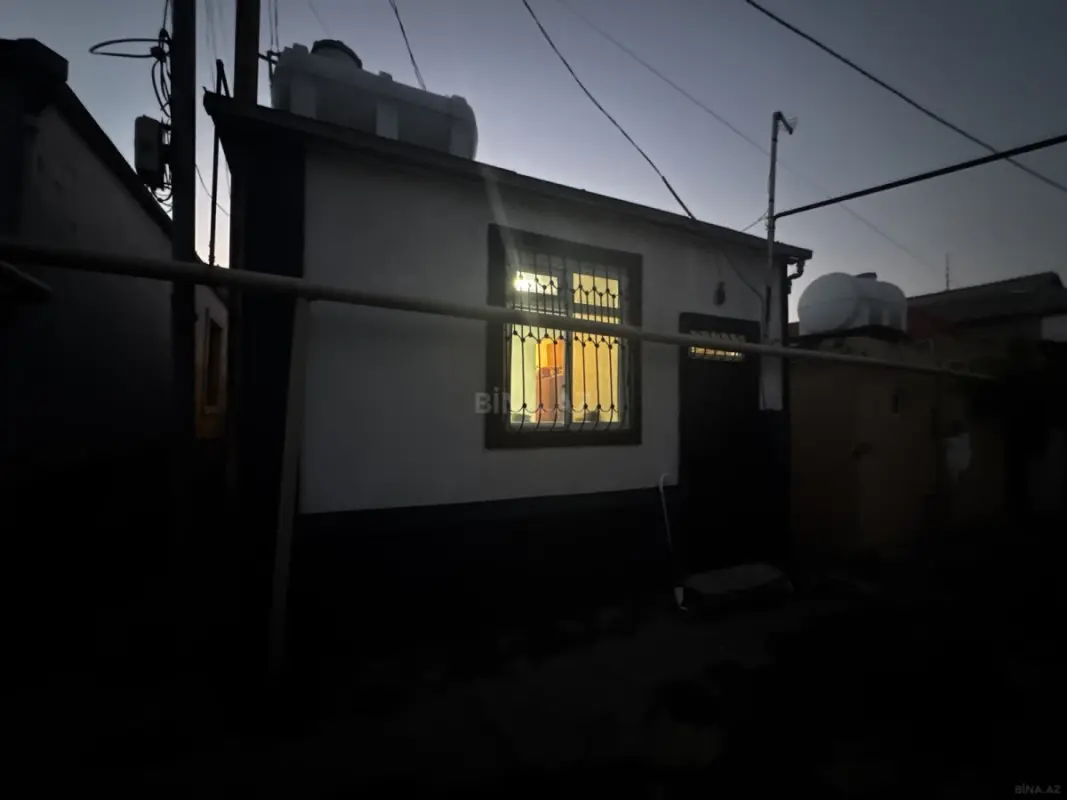 Satılır 2 otaqlı həyət evi 65 m²