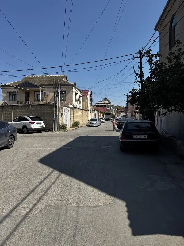 Satılır 14 otaqlı həyət evi 288 m²