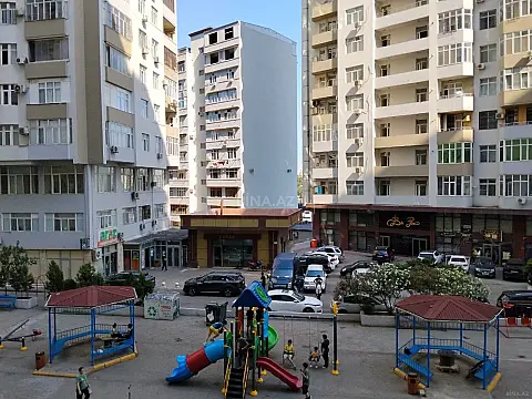Satılır 3 otaqlı mənzil 93 m² — Bakı 3 otaq 93.00 m²