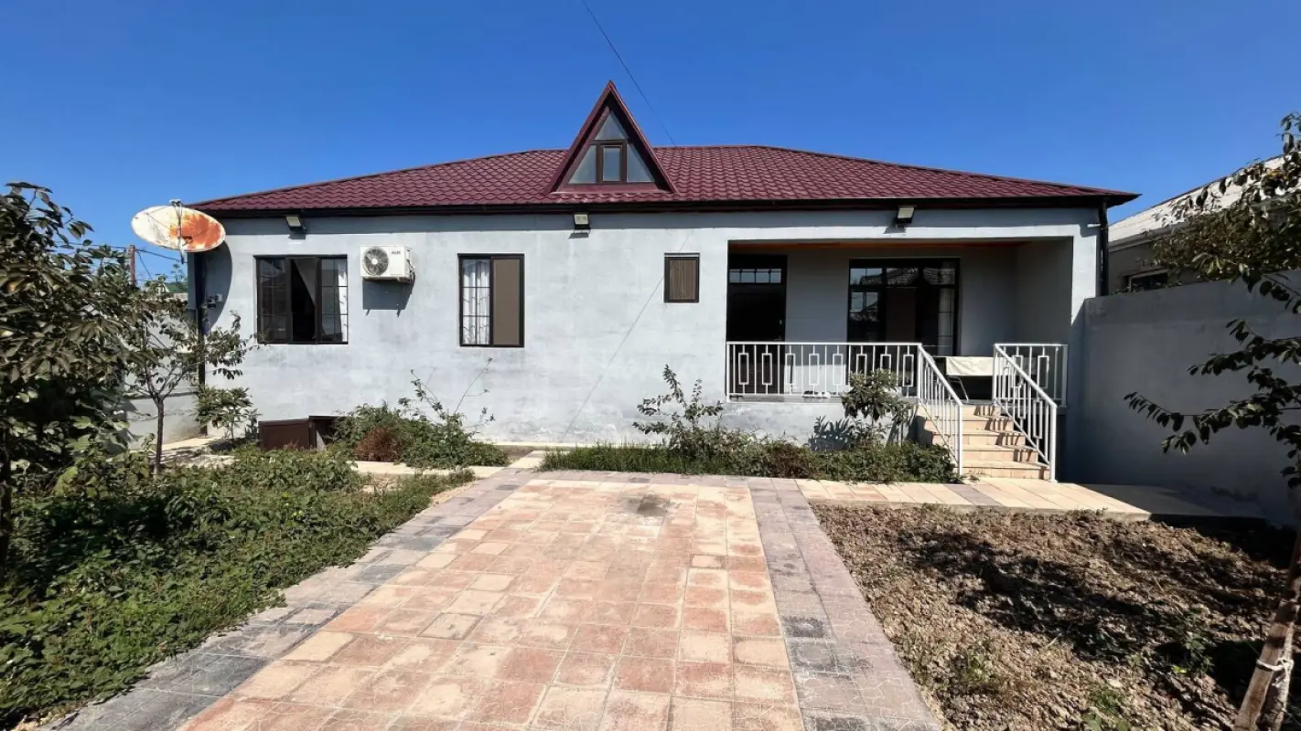 Satılır 3 otaqlı həyət evi 120 m²