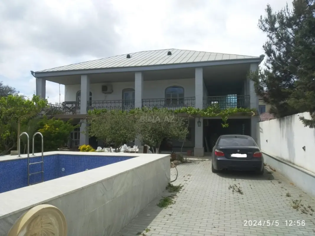 Satılır 6 otaqlı həyət evi 320 m²