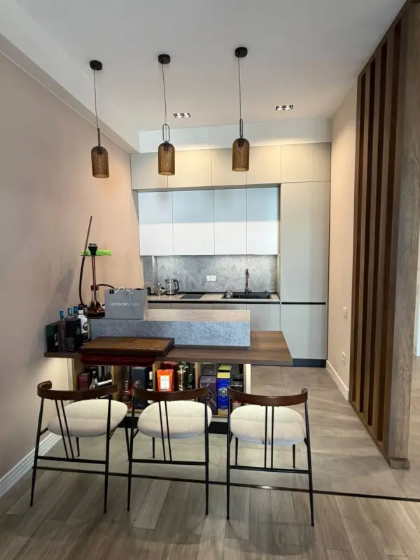 Kirayə verilir 2 otaqlı mənzil 78 m²