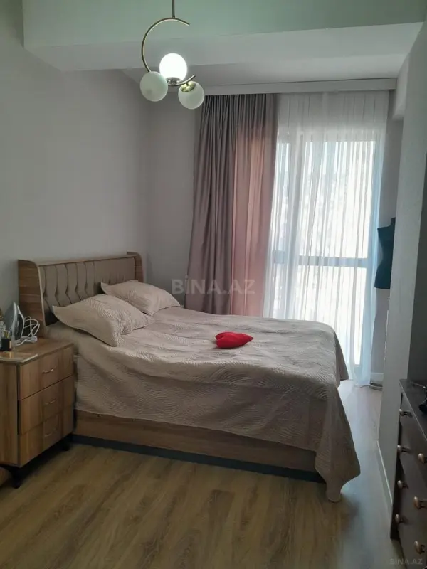 Kirayə verilir 2 otaqlı mənzil 62 m²