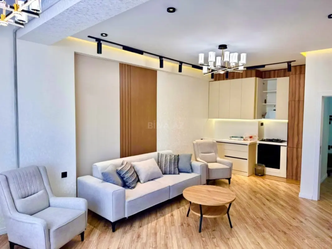 Satılır 2 otaqlı mənzil 105 m²
