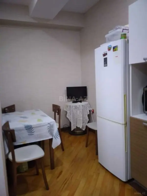 Satılır 2 otaqlı mənzil 70 m²