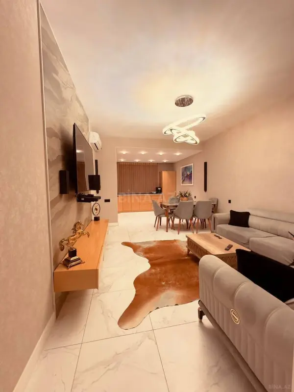 Satılır 3 otaqlı mənzil 104 m²