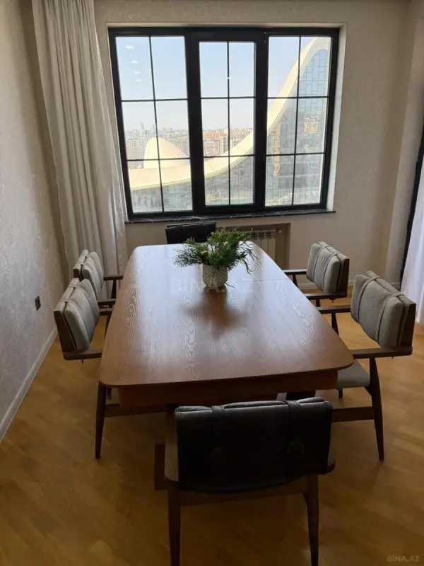 Satılır 3 otaqlı mənzil 95 m²