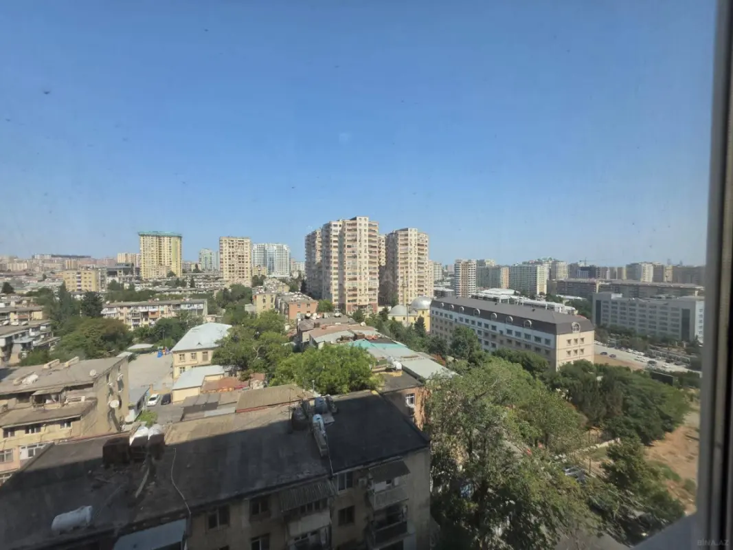 Kirayə verilir 3 otaqlı mənzil 145 m²