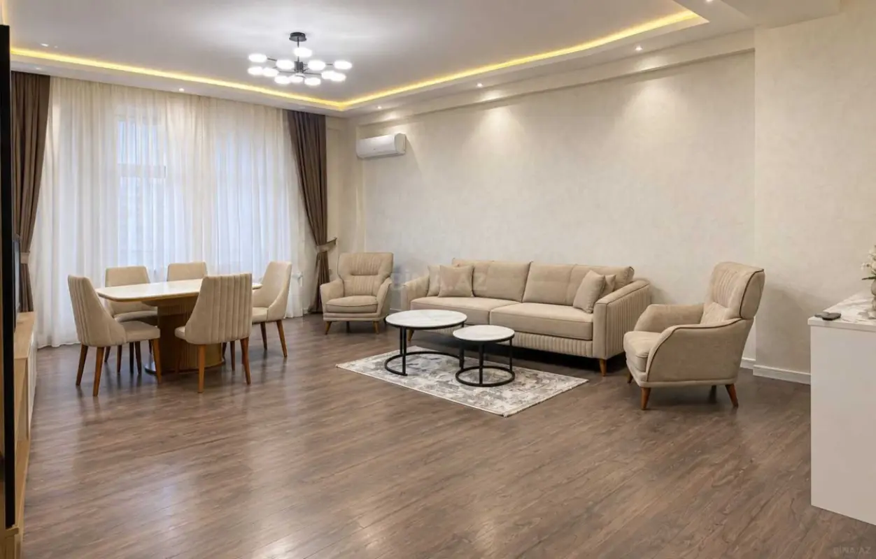 Kirayə verilir 2 otaqlı mənzil 85 m²