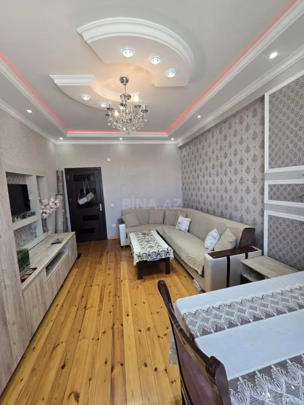 Satılır 2 otaqlı mənzil 53 m²