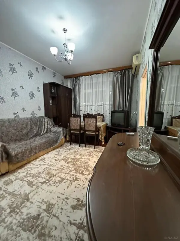 Kirayə verilir 2 otaqlı mənzil 50 m²