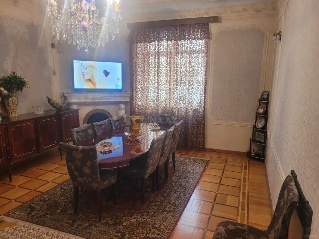 Kirayə verilir 4 otaqlı mənzil 120 m²