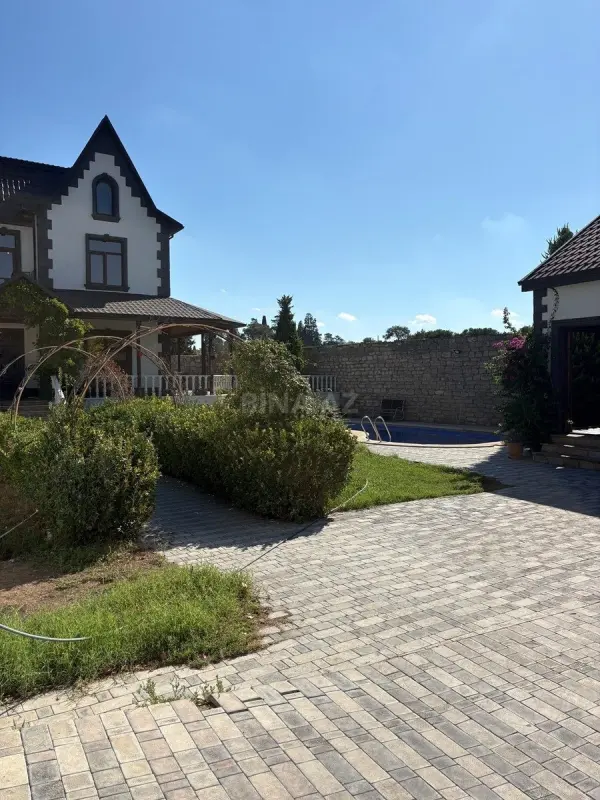 Kirayə verilir 4 otaqlı həyət evi 180 m²