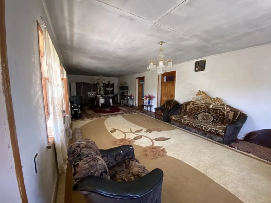 Satılır 2 otaqlı həyət evi 225 m²