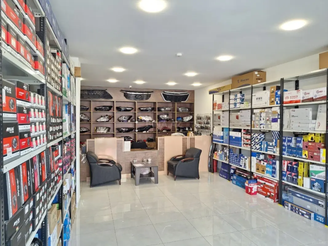 Satılır obyekt 360 m²