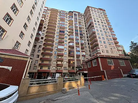 Satılır 3 otaqlı mənzil 140 m² — Bakı, Memar Əcəmi yanı 3 otaq 140.00 m²