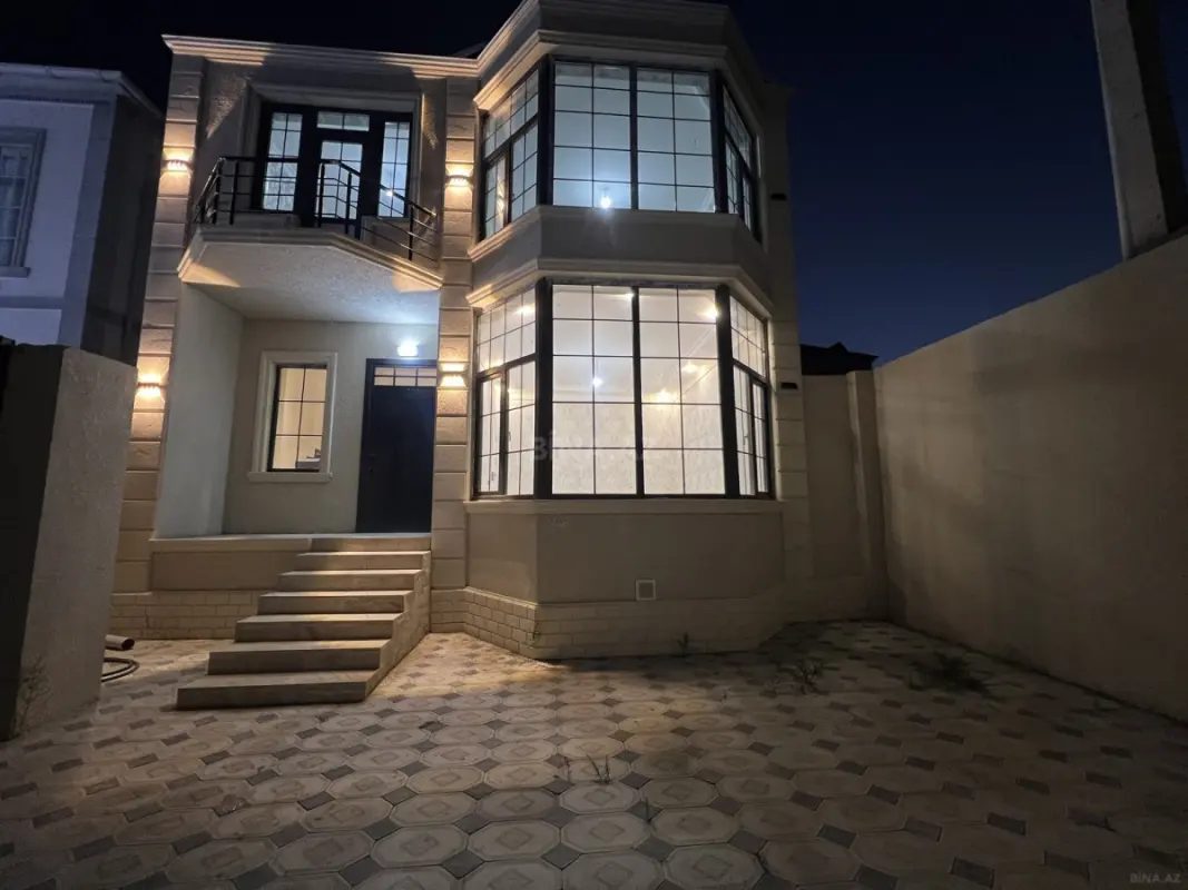 Satılır 5 otaqlı həyət evi 160 m²