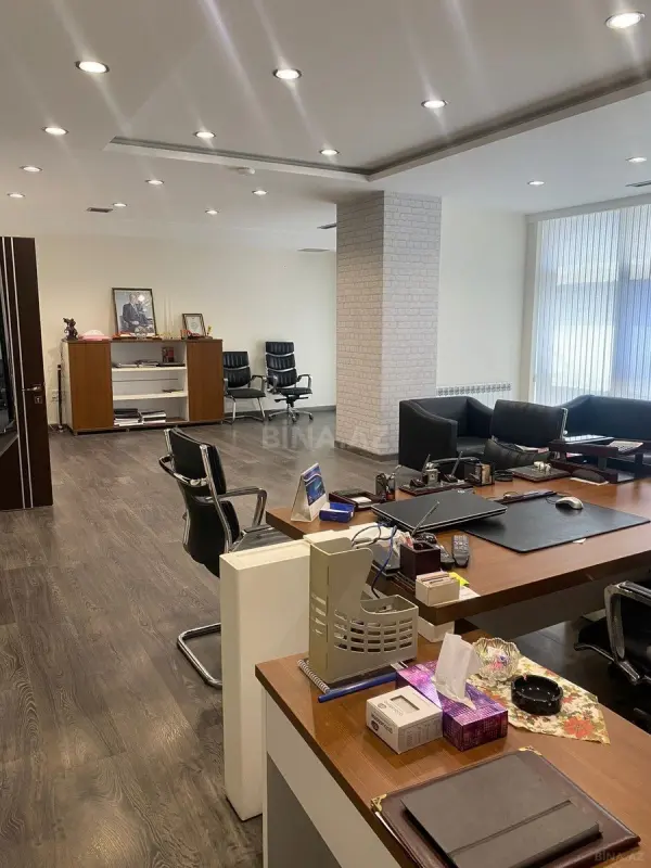 Kirayə verilir 6 otaqlı ofis 285 m²