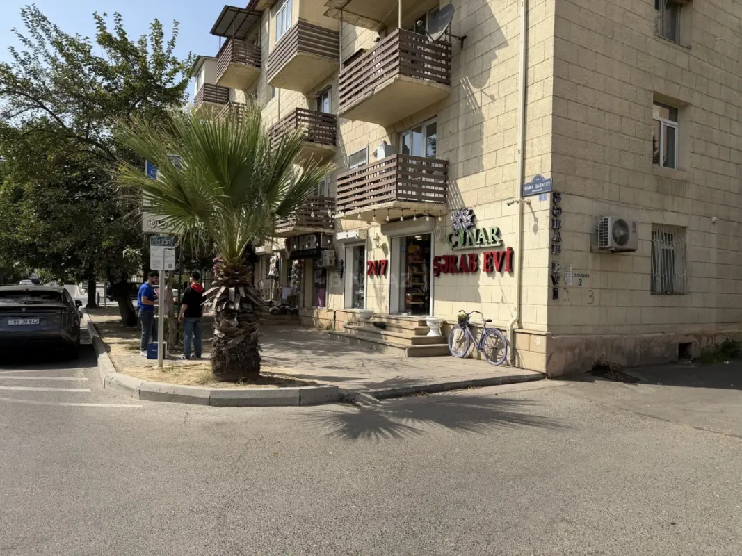 Satılır obyekt 82.5 m²