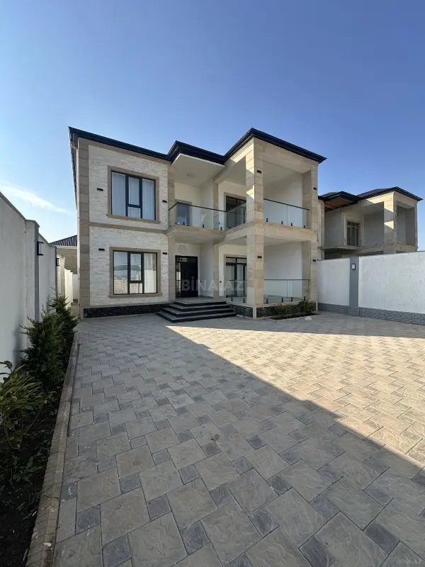 Satılır 5 otaqlı həyət evi 200 m²