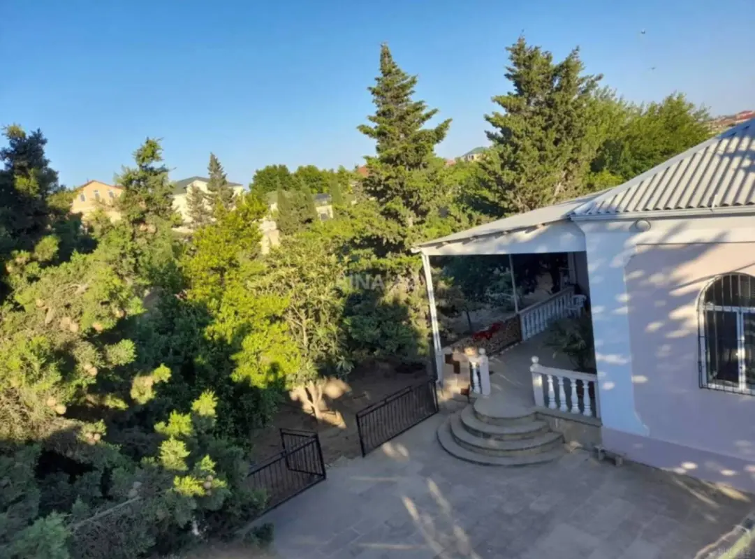 Satılır 5 otaqlı həyət evi 141 m²